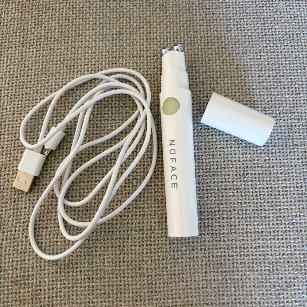 NuFace Fix Line Smoothing Micro Current Device